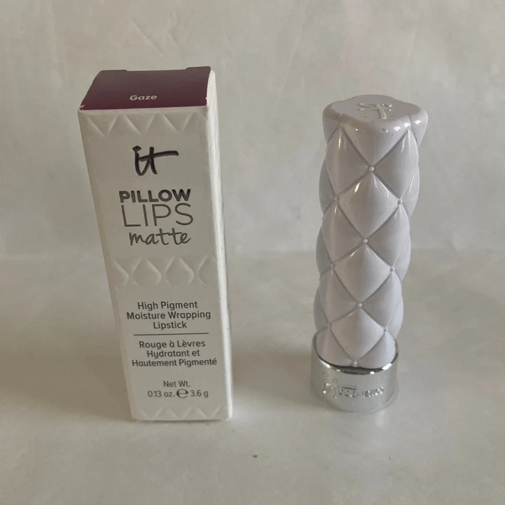 IT COSMETICS Pillow Lips Lipstick Gaze (Magenta Plum) $24 NIB